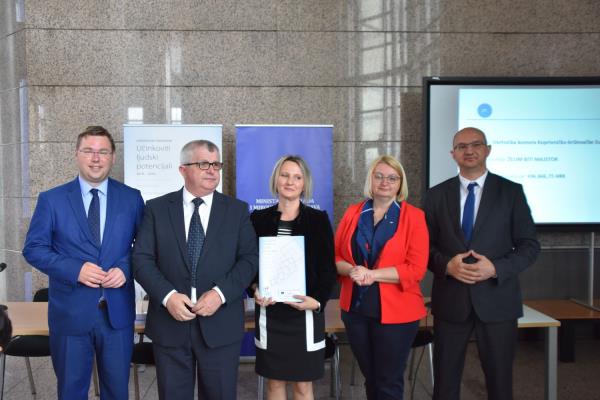 foto/Potpisivanje ugovora 