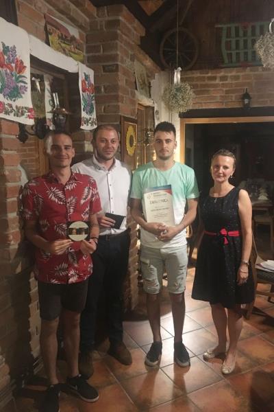 foto/DODIJELJENE ZAHVALNICE ZA ORGANIZACIJU MODNE REVIJE I REVIJE FRIZURA 8